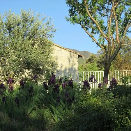Holiday Chemin De La Vierge *